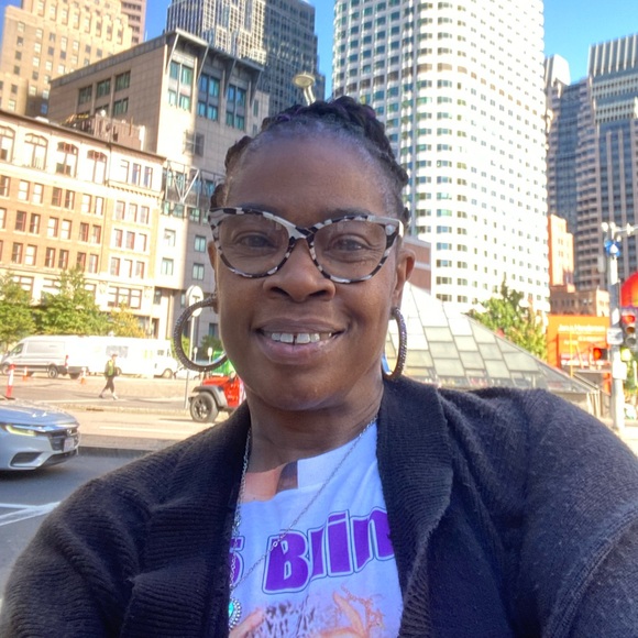 Meet your Posher, Felecia - Picture 1 of 1